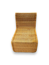 Lade das Bild in den Galerie-Viewer, Tito Agnoli P3 Rattan Lounge Chair - DeFrenS
