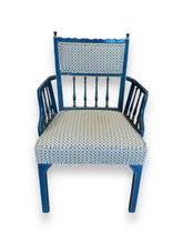 Lade das Bild in den Galerie-Viewer, Blue Side Chair - DeFrenS
