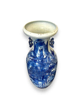 Charger l&#39;image dans la galerie, Large Blue/White Asian Vase - DeFrenS
