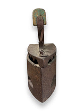 Cargar imagen en el visor de la galería, Antique Iron - DeFrenS
