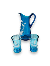 Cargar imagen en el visor de la galería, 3 piece Set Mary Gregory European Glass - Pitcher, 2 glasses - DeFrenS
