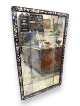 Cargar imagen en el visor de la galería, Vintage Mirror
