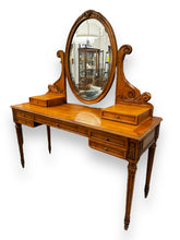 Carica l&#39;immagine nel visualizzatore di Gallery, Vintage Vanity with Mirror and Dovetail drawers - DeFrenS
