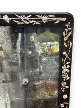 Cargar imagen en el visor de la galería, Vintage Mirror
