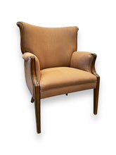 Charger l&#39;image dans la galerie, Tan Wingback Chair - DeFrenS
