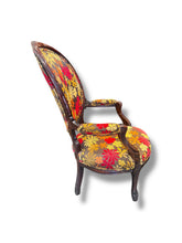 Charger l'image dans la galerie, Happy Flower Arm Chair
