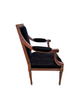 Lade das Bild in den Galerie-Viewer, Set of 2 Black Chairs
