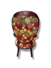 Charger l'image dans la galerie, Happy Flower Arm Chair
