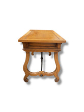 Carica l'immagine nel visualizzatore di Gallery, Vintage Wood Desk - DeFrenS
