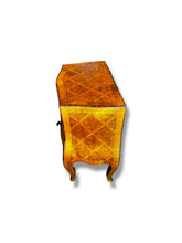 Charger l'image dans la galerie, Small Italian Commode
