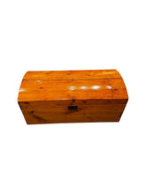 Lade das Bild in den Galerie-Viewer, Light Wood Trunk Circa 1870's - DeFrenS
