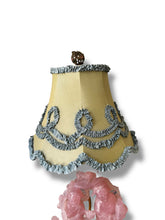 Carica l'immagine nel visualizzatore di Gallery, Rose Quartz Lamp - DeFrenS
