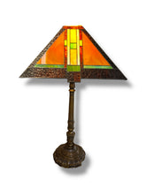 Load image into Gallery viewer, Tiffany Style Lamp - DeFrenS
