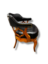 Cargar imagen en el visor de la galería, Set of 2-Black Leather Club Chairs
