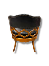 Cargar imagen en el visor de la galería, Set of 2-Black Leather Club Chairs
