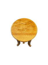 Carica l'immagine nel visualizzatore di Gallery, Pine Round Side Table
