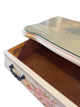 Lade das Bild in den Galerie-Viewer, Heckman Floral Painted Dresser
