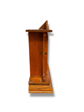 Charger l'image dans la galerie, Wood Table Clock - DeFrenS
