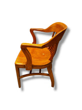 Carica l'immagine nel visualizzatore di Gallery, Wood Side Chair - DeFrenS

