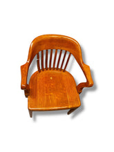 Carica l'immagine nel visualizzatore di Gallery, Wood Side Chair - DeFrenS
