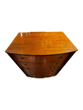 Charger l&#39;image dans la galerie, Paul Frankl Dresser
