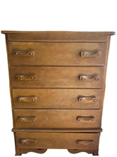 Lade das Bild in den Galerie-Viewer, 5 Drawer Pine Dresser - DeFrenS
