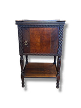 Lade das Bild in den Galerie-Viewer, Antique Humidor Cabinet - DeFrenS
