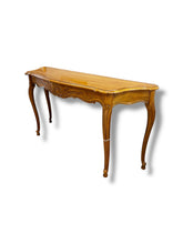 Cargar imagen en el visor de la galería, Wood Console Table
