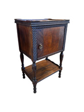Lade das Bild in den Galerie-Viewer, Antique Humidor Cabinet - DeFrenS
