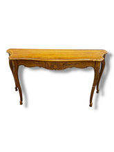 Cargar imagen en el visor de la galería, Wood Console Table
